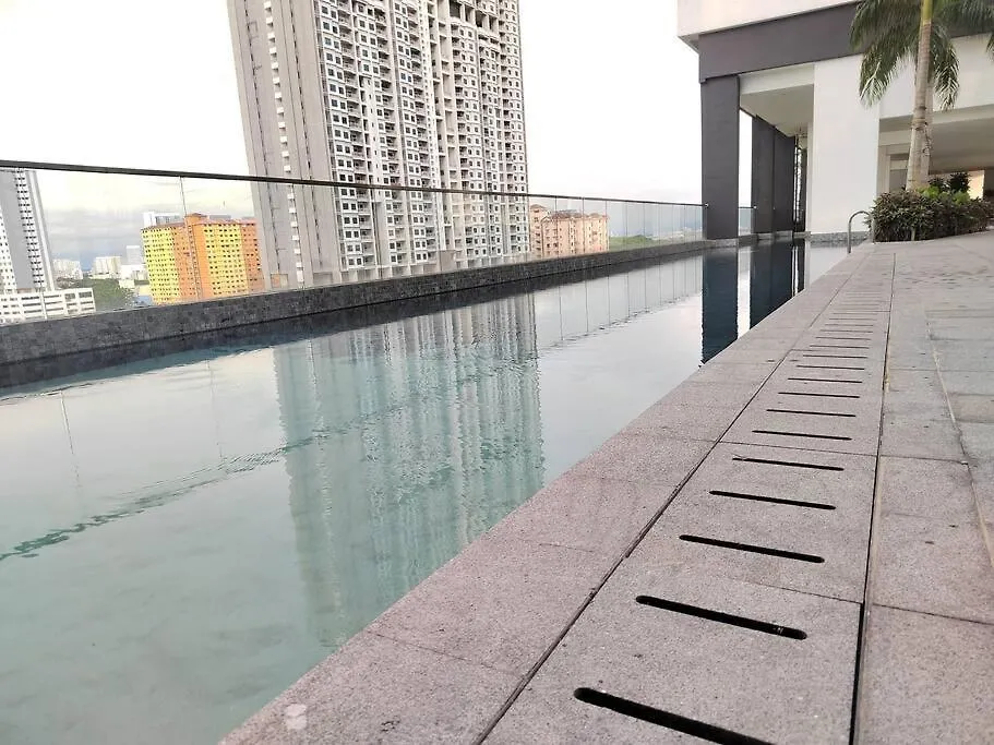 Seaview Infinity Pool , 40Th , 9Pax, 3Rooms 2Carpark 日落洞