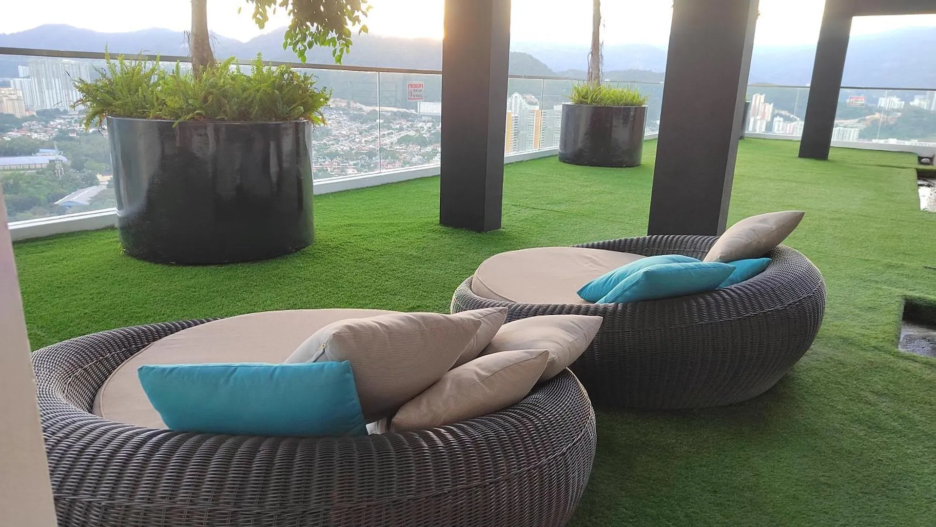 Lejlighed Seaview Infinity Pool , 40Th , 9Pax, 3Rooms 2Carpark Jelutong Malaysia